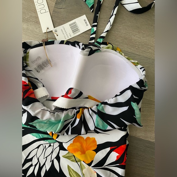 BEYOND CONTROL ONE PIECE WOMENS SWIM SUIT NEW, SIZE 8 ROUCHED FRONT DESIGN - Picture 8 of 12